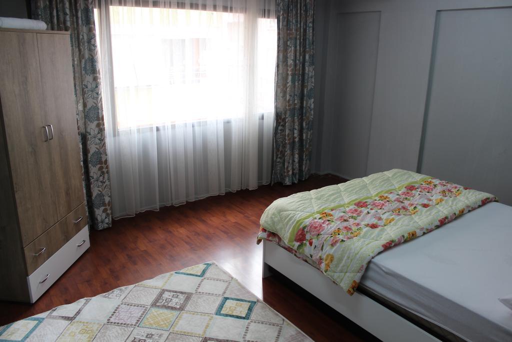 Carsi Apart Izmir Bagian luar foto